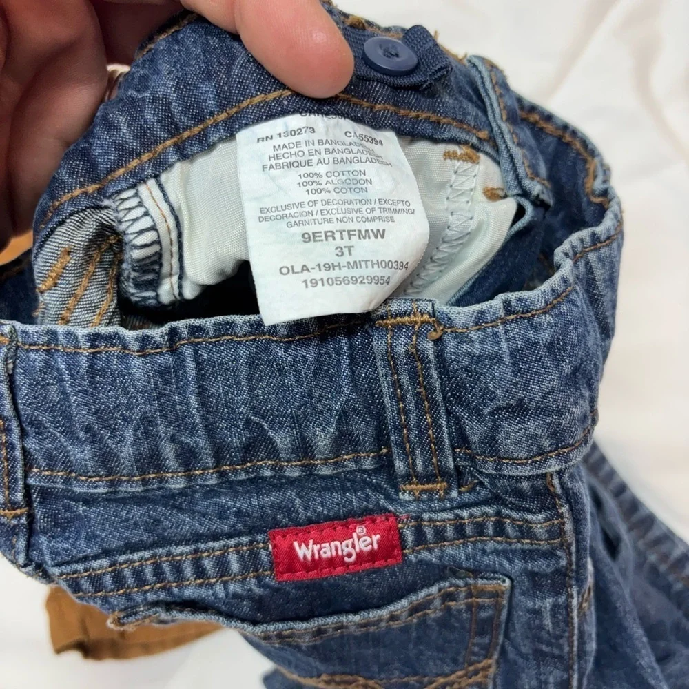 Bundle of 2 pants and 1 short sleeve shirt Wrangler Jeans, Carters Tan pants